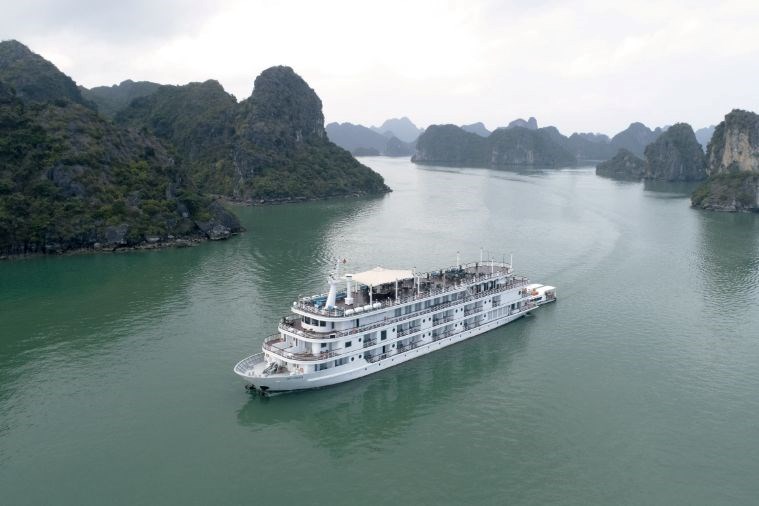 Du thuyền Paradise Grand Hạ Long